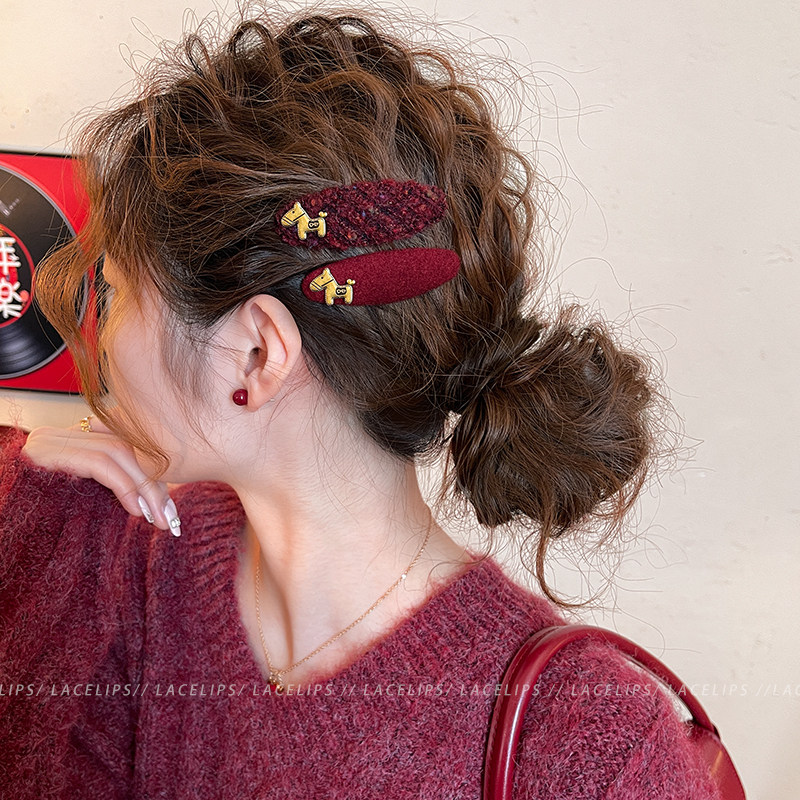 新年红小马毛呢发夹女2026新款高端侧边夹刘海夹子头饰前额发卡冬