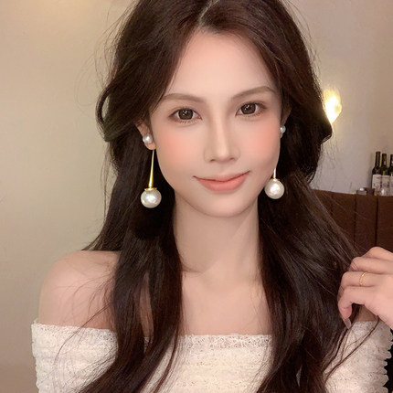 两戴式长款珍珠吊坠耳环女2025新款爆款高级感轻奢小众耳钉耳饰夏