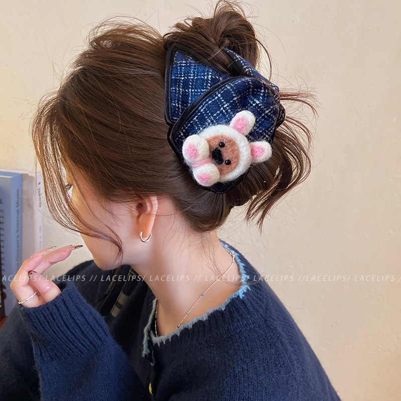 毛毡小兔格纹三角抓夹女高级感可爱鲨鱼夹2025新款发夹后脑勺发饰