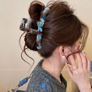 清新蝴蝶结毛绒抓夹女高级感鲨鱼夹大号发量大盘发夹2026新款发饰