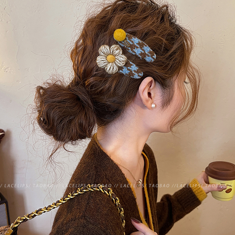 格纹毛线花朵圆球发夹女2025新款