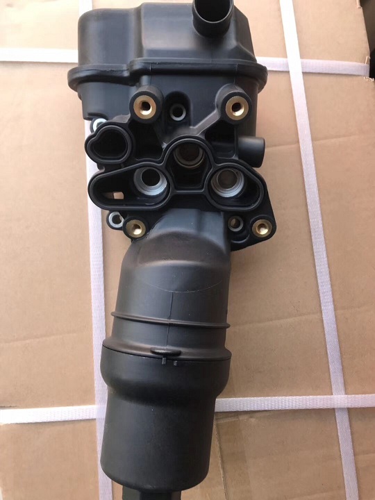 奥迪A6LC62.0T2.42.8机滤底座机油格座支架滤清器上盖