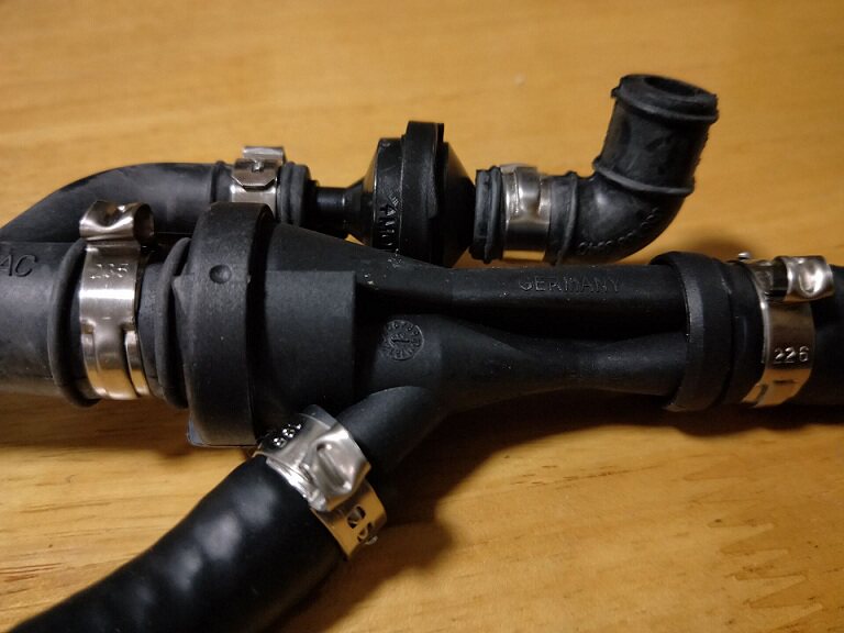 帕萨特B5新老款领驭C5A6带喷嘴油泵总成1.8T废气通风真空管