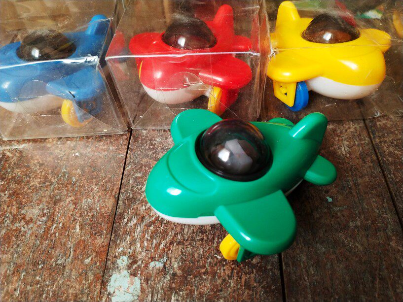 1980년대와 1990년대의 향수를 불러일으키는 재고품 어린이를 위한 클래식 문구류 다양한 손으로 엮은 연필깎이 대패 수집용 플라스틱