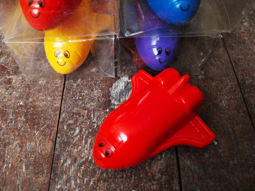 1980년대와 1990년대의 향수를 불러일으키는 재고품 어린이를 위한 클래식 문구류 다양한 손으로 엮은 연필깎이 대패 수집용 플라스틱