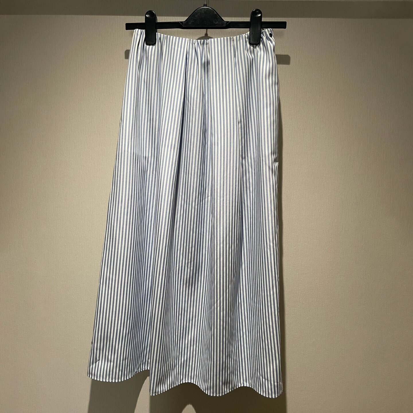 欧美时尚春夏季休闲通勤风蓝白条纹半身裙女中长款休闲百搭半裙
