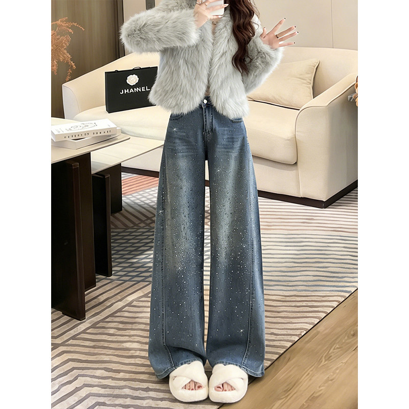 闪耀银河烫钻弯刀牛仔裤女图片