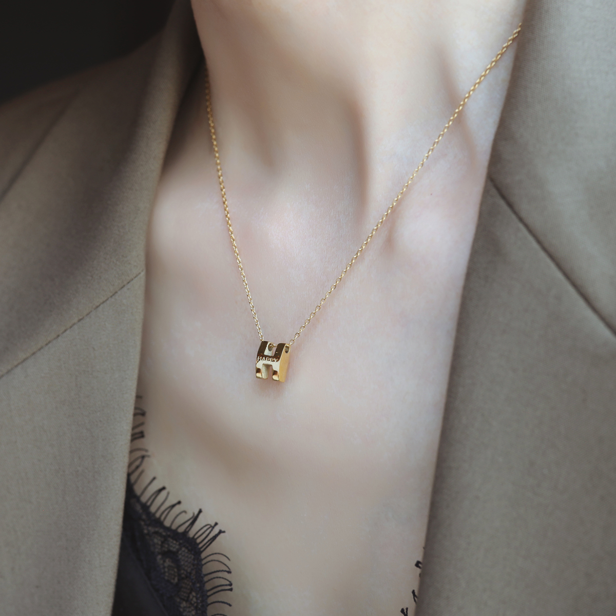 ZOXI字母项链钛钢不掉色嘻哈ins