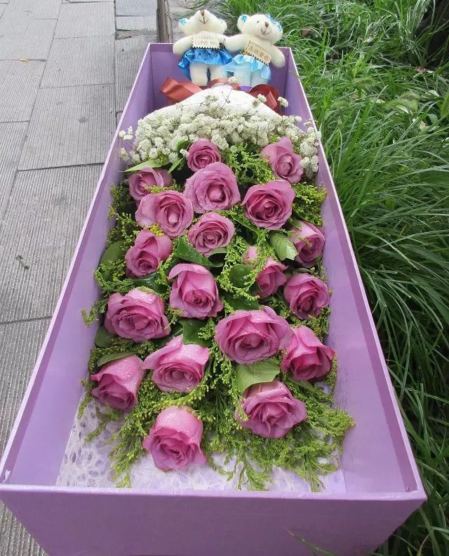 19朵紫玫瑰西安合肥郑州生日鲜花