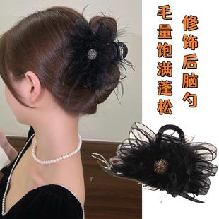 新款 羽毛抓夹女发夹秋冬发饰高级感夹子鸵鸟毛毛鲨鱼夹显发量时尚