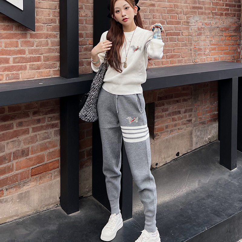 套装tb小狗刺绣羊毛针织