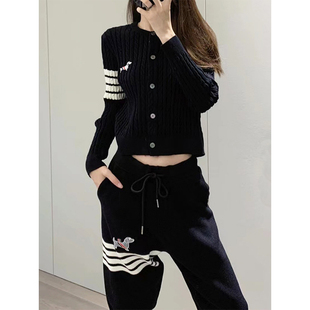 超好看穿搭小狗绣花针织开衫卫裤运动套装女2026早春两件套显瘦