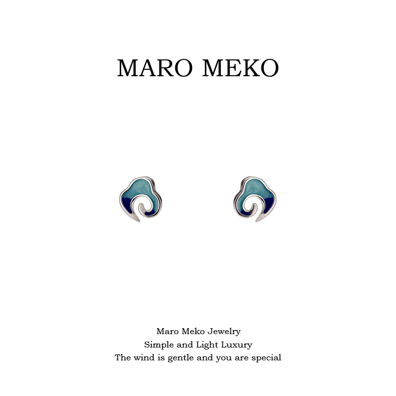 MaroMeko新中式蓝色云朵耳钉