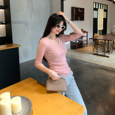 巨好看的早春穿搭V领中袖针织衫女款2026新款姐轻熟绝美小上衣