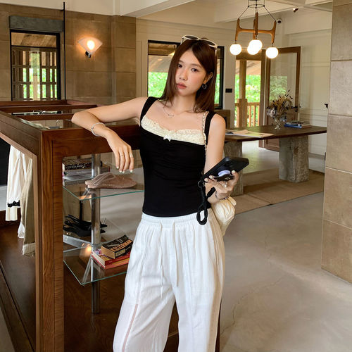 法式别致修身蕾丝蝴蝶结方领背心女夏外穿2026新款艺术生小吊带