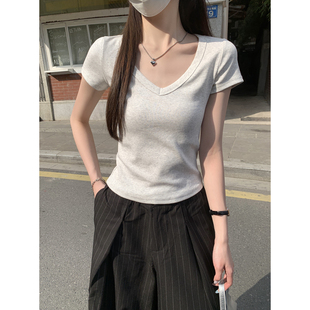简约百搭短袖 2025夏季 显瘦短款 韩版 T恤上衣ins 气质v领正肩修身