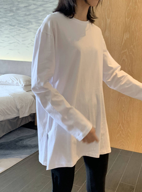 棉质t恤女秋冬休闲内搭中长款韩版宽松大码纯白打底长袖上衣开叉