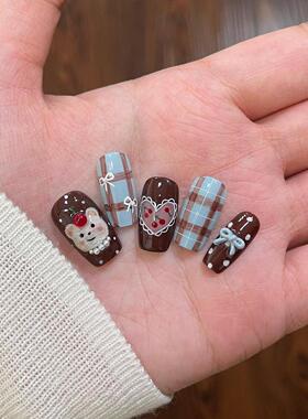 M286格纹樱桃小熊秋冬显白棕格卡通半手工穿戴甲波点高级ins美甲