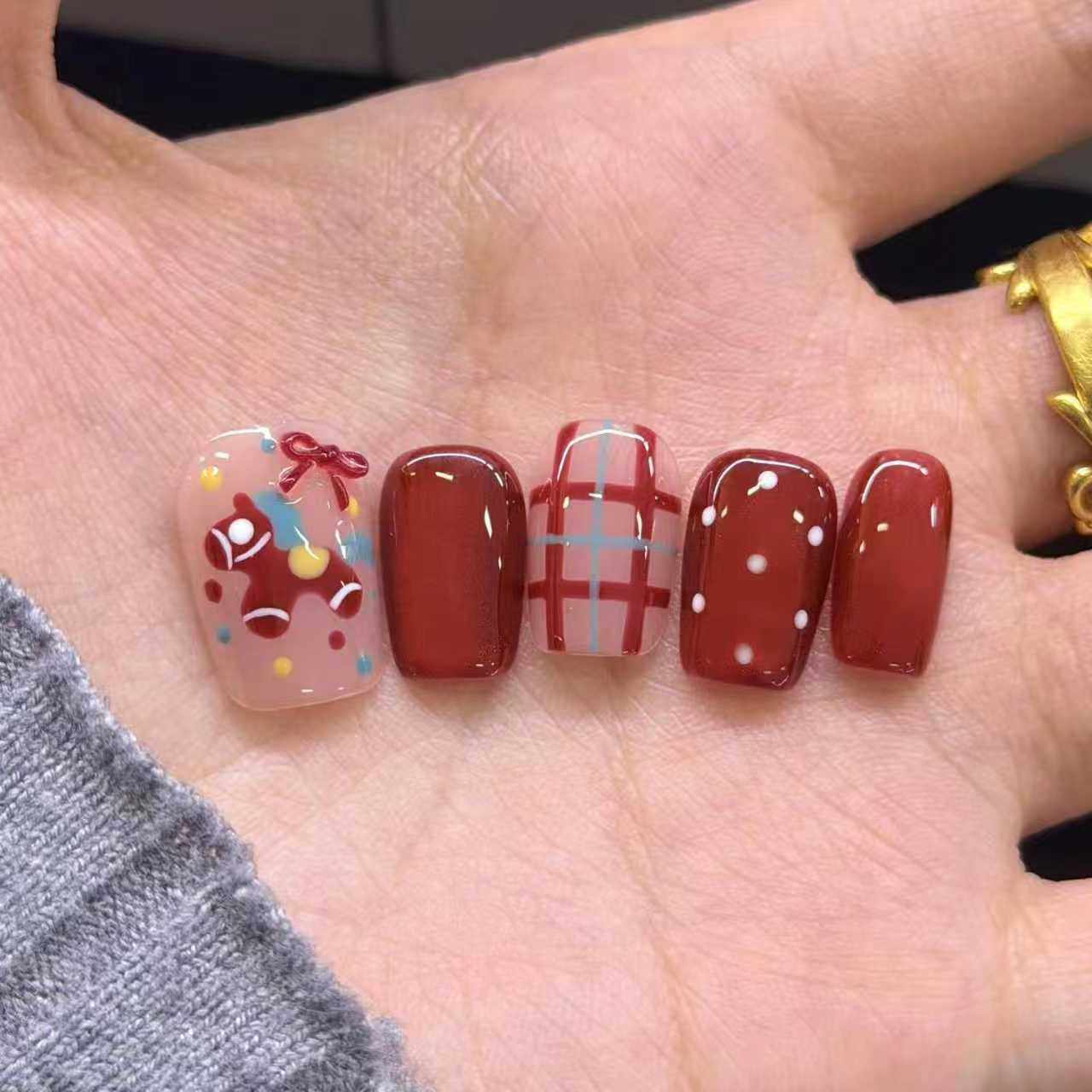 M392绯红小马格纹波点半手工穿戴甲高级红色猫眼显白美甲贴片可拆,彩妆/香水/美妆工具,穿戴甲/甲片,淘宝优惠券,粉丝福利购,淘宝优惠卷