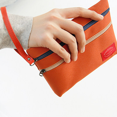 韩国iconic 多功能收纳包手拿包化妆包 bank pouch
