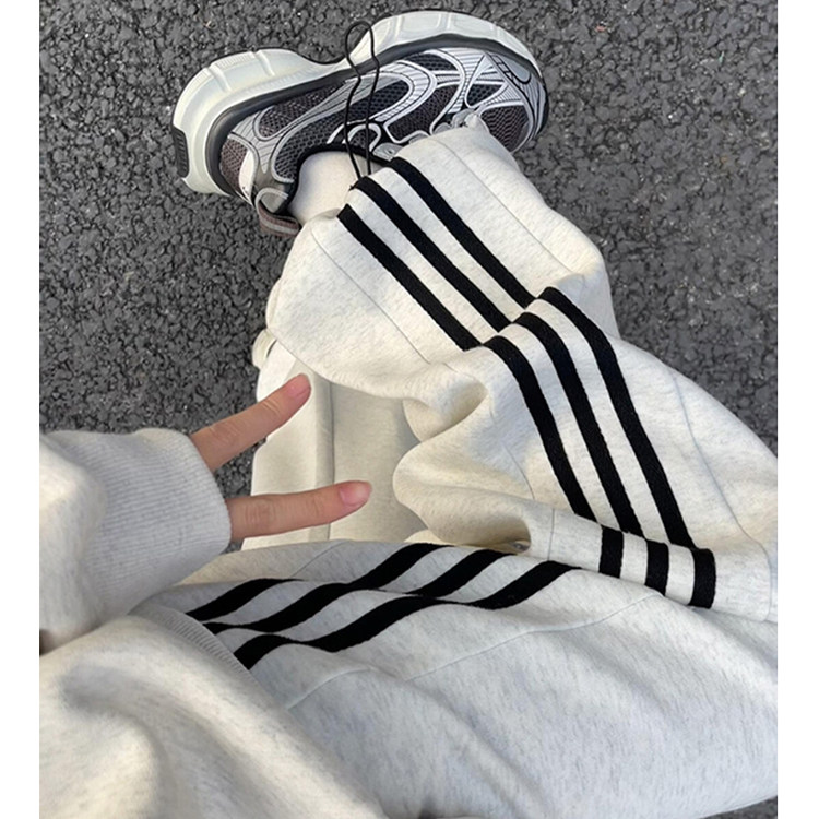 梨型身材休闲直筒裤女大码秋季新款胖妹妹mm宽松显瘦运动束脚卫裤