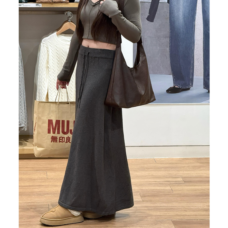 软糯针织中长款a字半身裙