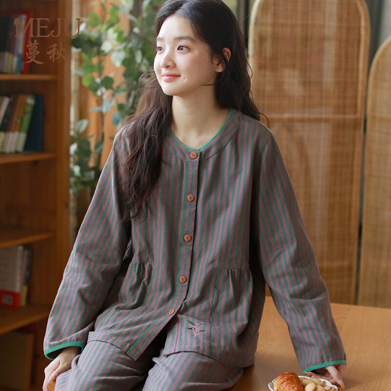 女学生长袖圆领睡衣绒布套装少女