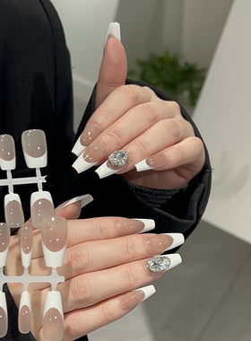 2025新款网红同款裸色渐变法式白色穿戴甲中长梯预制甲片持久日常