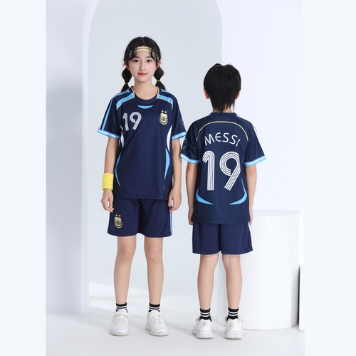 现货定制儿童足球服套装2006年阿根廷客场复古版19号梅西运动球衣
