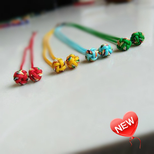 五彩绳小绣球红绳耳线防过敏男女本命年特色耳挂睡觉不用摘耳钉