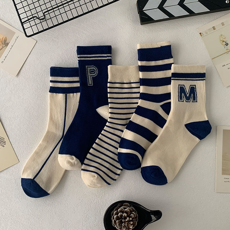 男士条纹字母数字舒适简约男袜纯棉休闲运动百搭中筒长筒男生长袜