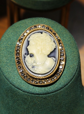 中古vintage立体浮雕法式复古油画女王灰蓝色胸针吊坠两用