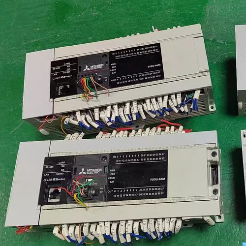 三菱FX5U-64MT/ES，二手拆机，成色如图，备件/咨询