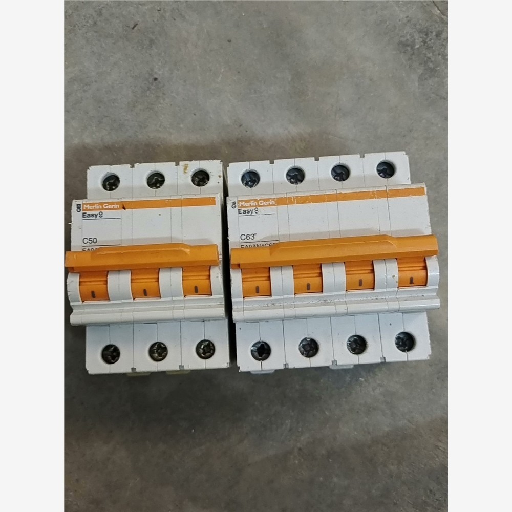 施耐德梅兰日兰空气开关Easy9 3p 维修/咨询