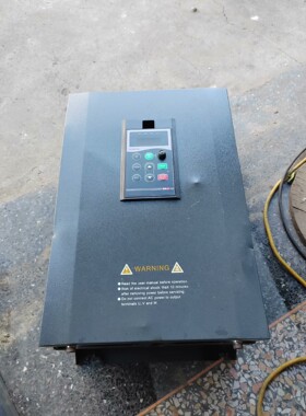 三晶变频器22/30KW8000B-4T022G/030P 备件/咨询