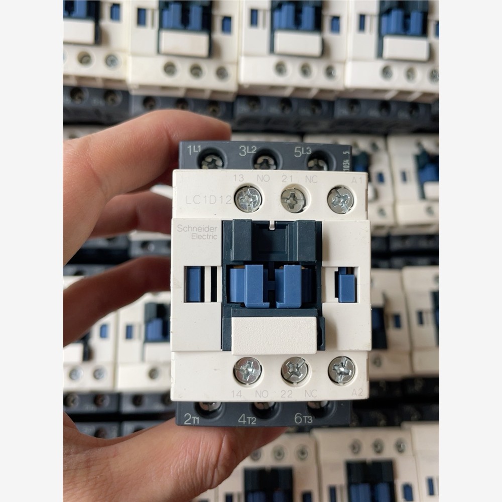施耐德交流接触器LC1D12M7C 线圈电压220V 二手拆 备件/咨询