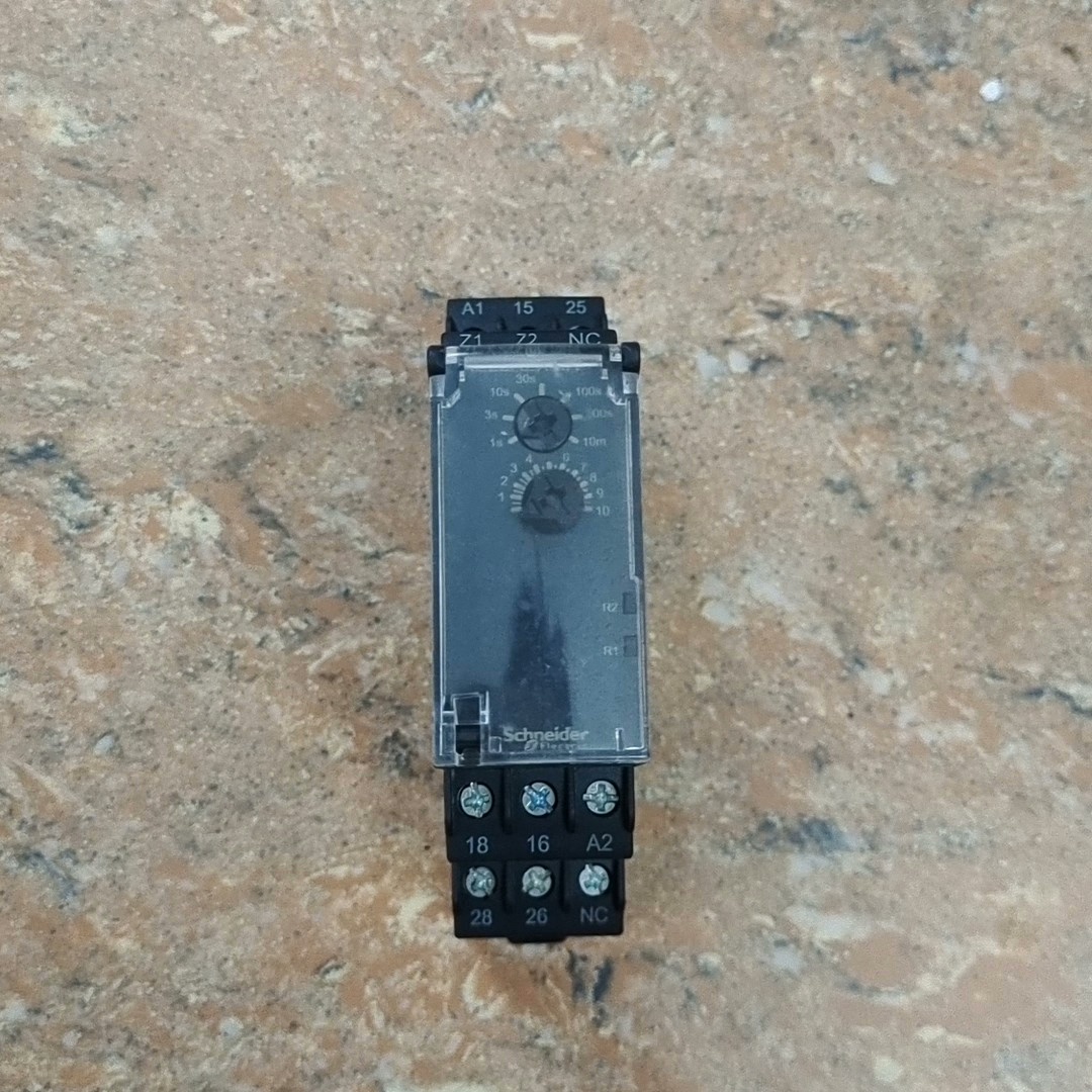 正品施耐德RE22R2KMR继电器，印度尼西亚原装进口，功 备件/咨询
