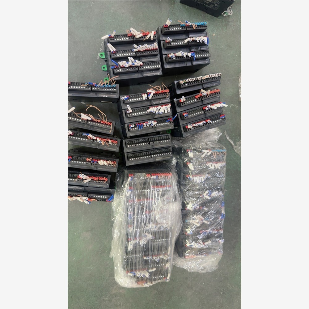 施耐德PLC拓展、TM3DQ16T、TM3D16MR、成色新 备件/咨询
