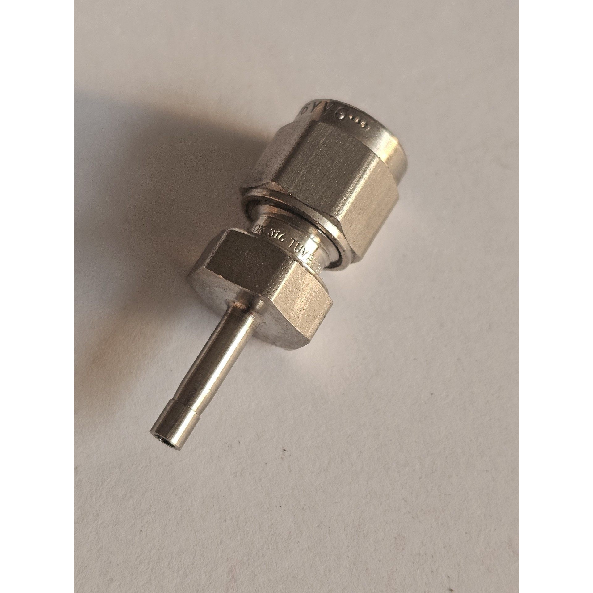 世伟洛克SS-4M0-R-2卡套管接头变径接头4 mm卡 备件/咨询