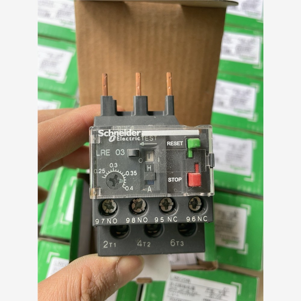备件 装机未通电施耐德热过载继电器 LRE03N LRE04N 因