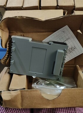 PLC模块，M0DEL:FGR一E8，D1:DC24VⅩ8。 备件/咨询