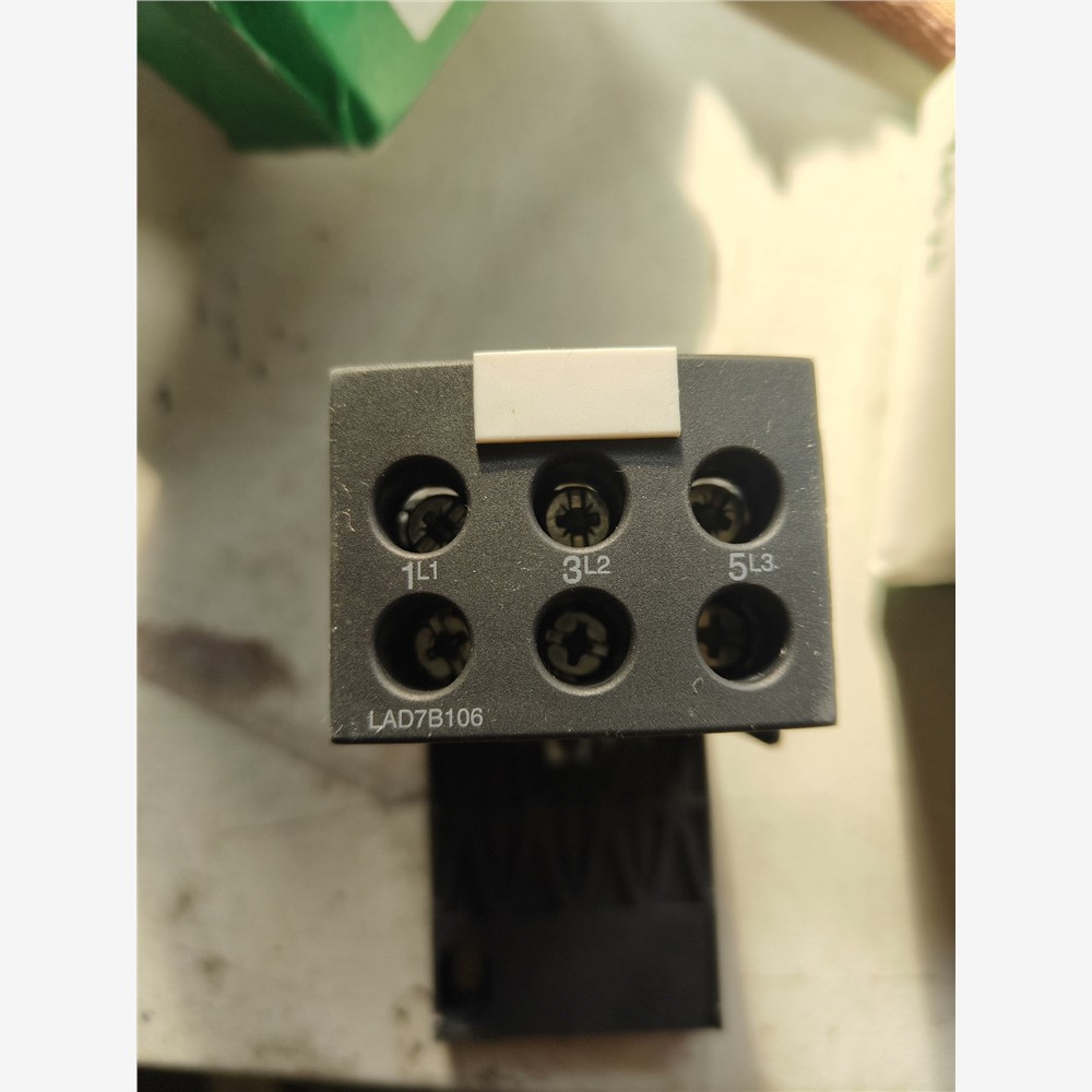 施耐德热过载继电器 LRD导轨安装底座LAD7B106C 维修/咨询