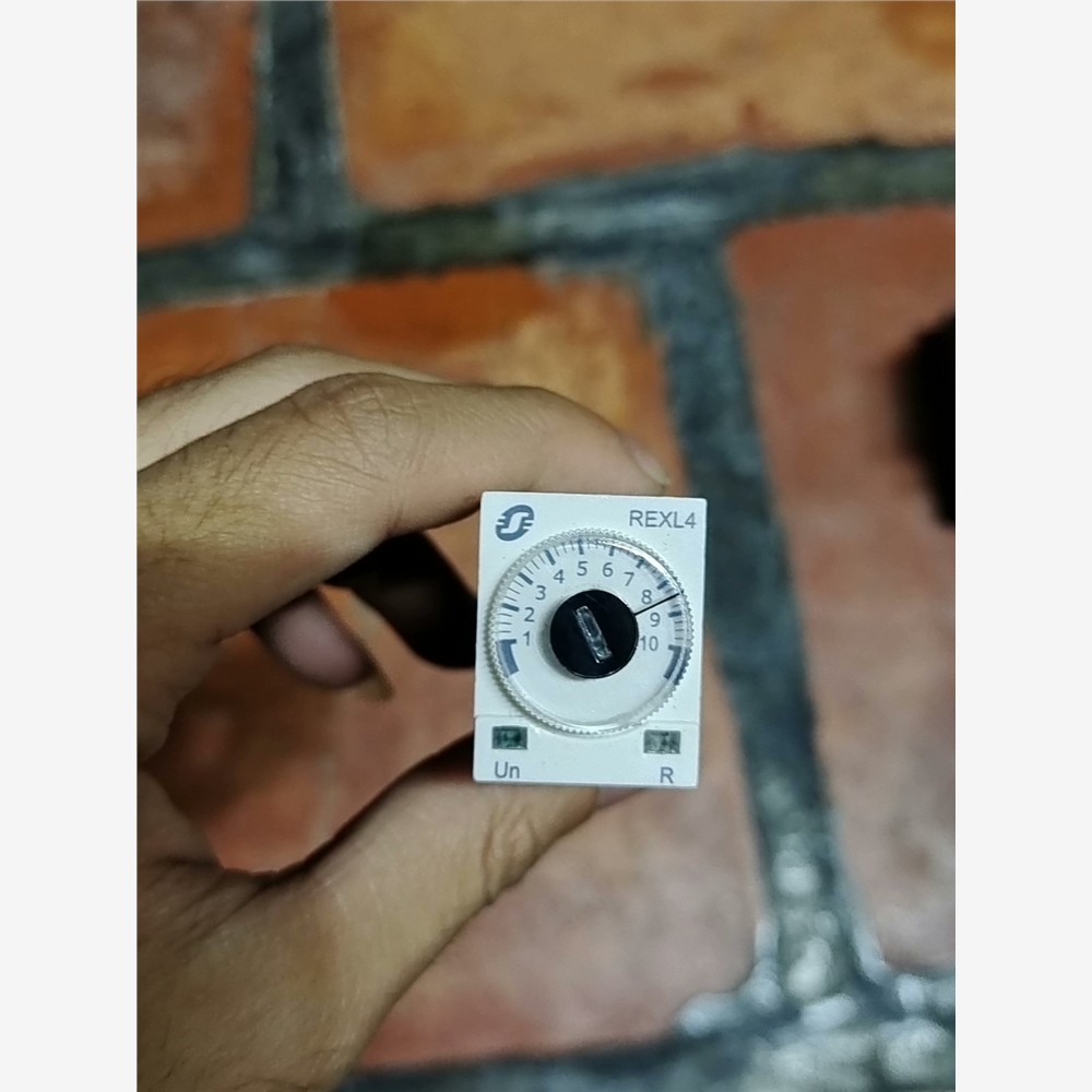 正品奥地利进口施耐德REXL4TMBD  插入式时间继电器 备件/咨询