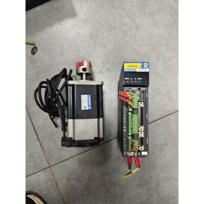 伺服 驱动器型号:RS1A03AAWA 电机型号:R2A 备件/咨询