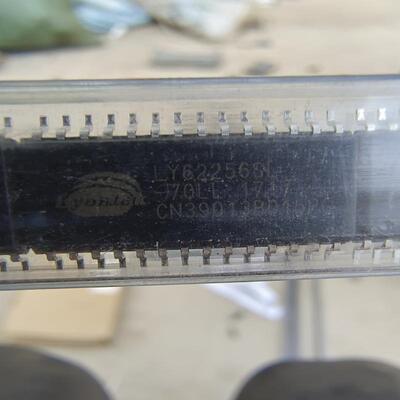 全新ly62256sl芯片！有需要的朋友快来 备件/咨询