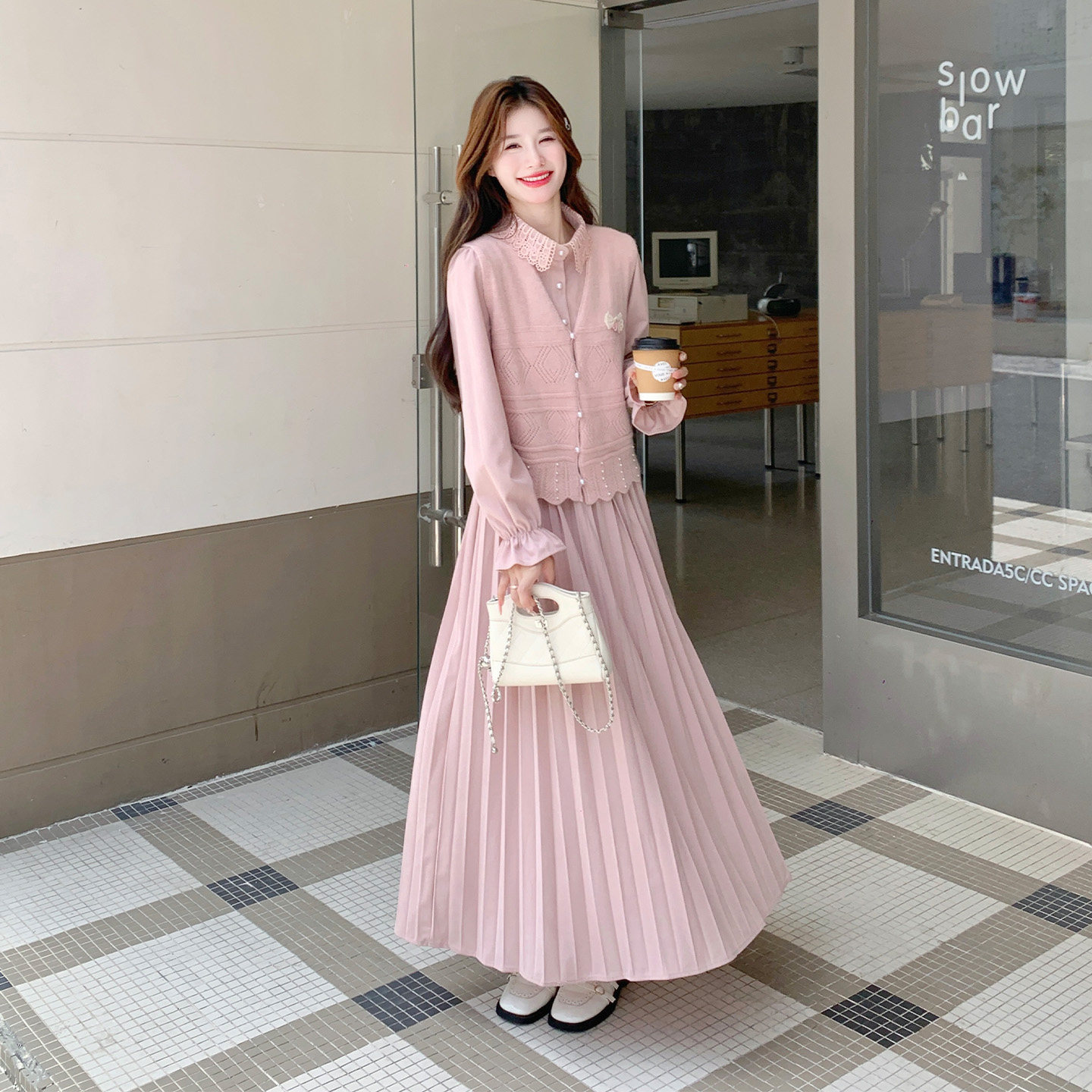 粉色甜美衬衫马甲百褶裙套装女