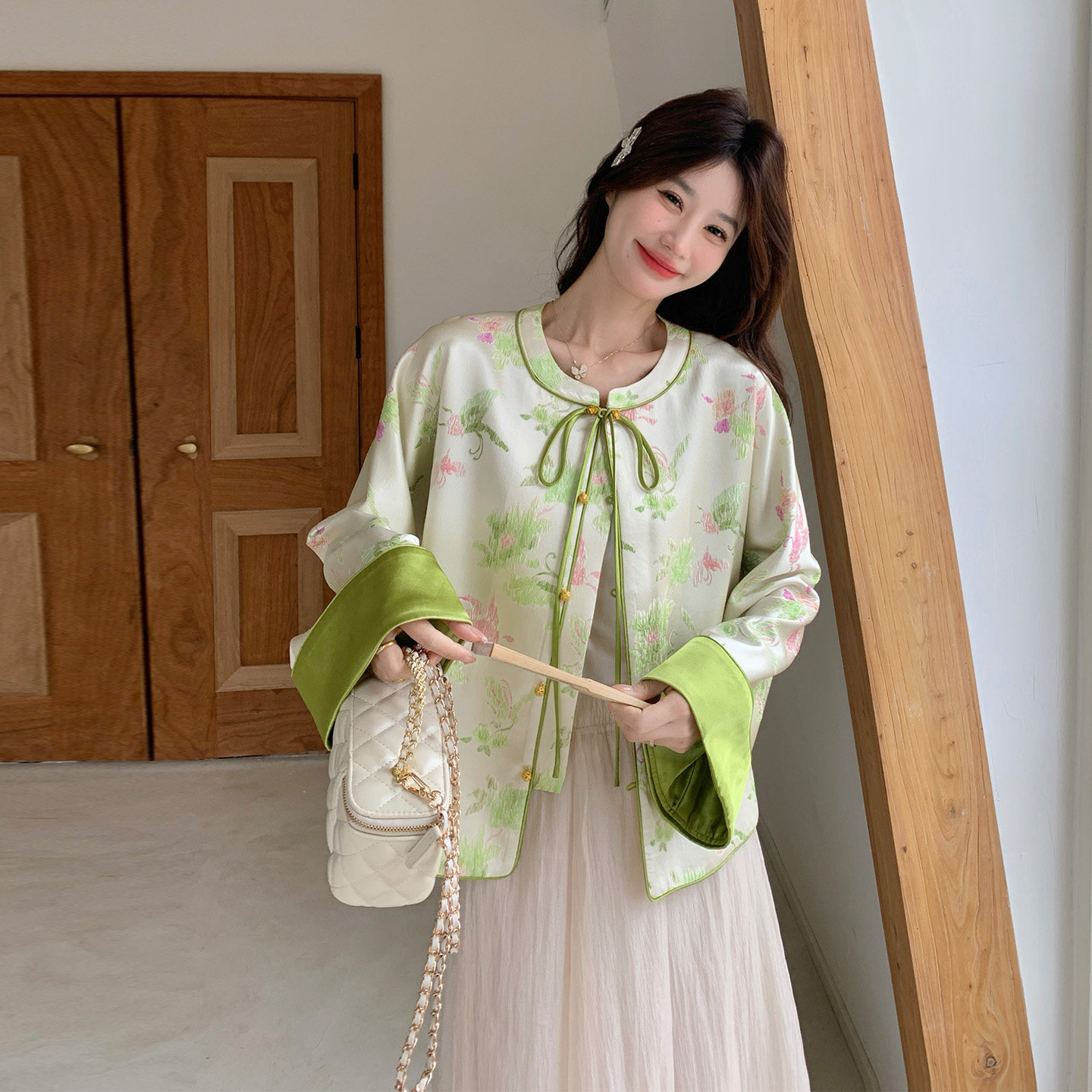 绿色田园清新中式印花外套女2026春季新款时尚高级感圆领短款上衣