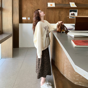 2.5韩系字母印花卫衣套装女春季豹纹半身裙两件套268/288