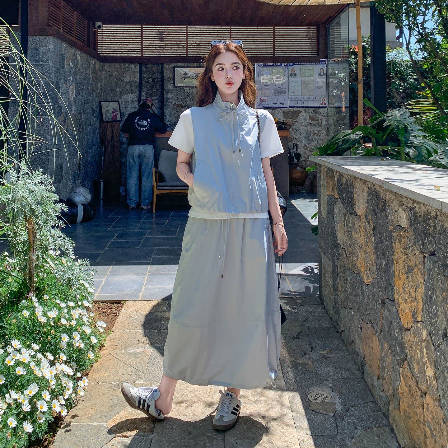 韩系慵懒随性风休闲马甲套装女夏季短袖内搭半身裙三件套2026新款