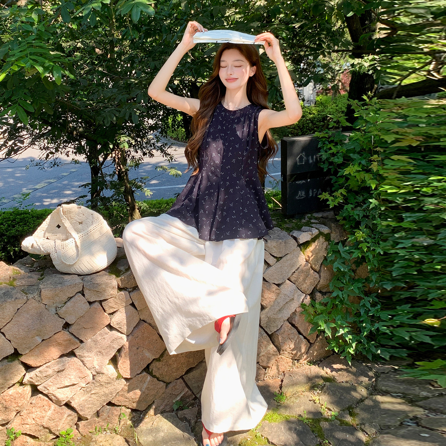 夏季韩系碎花减龄背心阔腿两件套